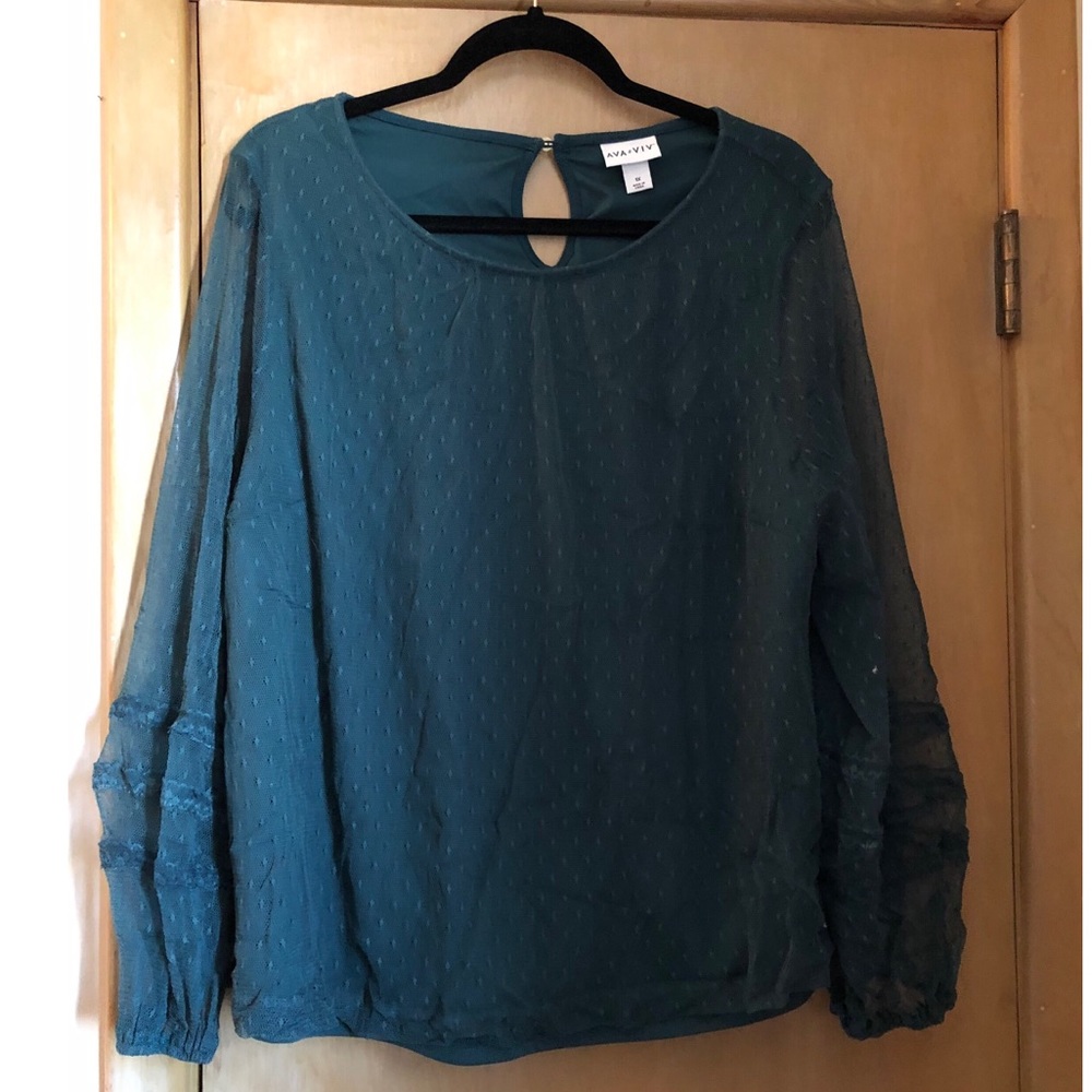 Ava & Viv top